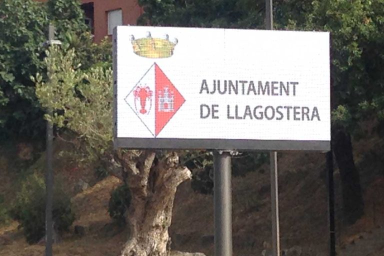 pantalla informativa para el ayuntamiento de Llagostera pantalla informativa para el ayuntamiento de Llagostera