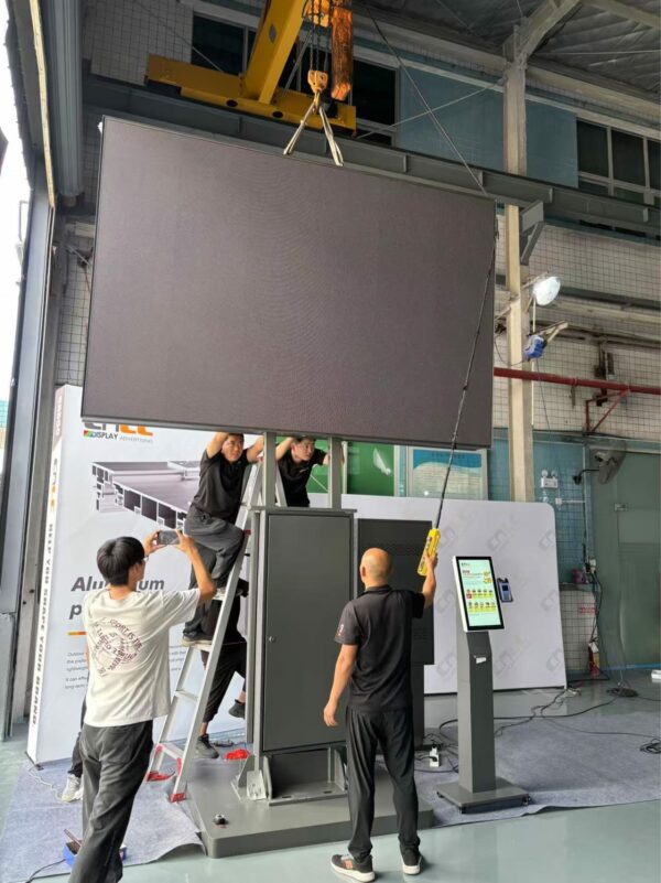 MONOPOSTE PANTALLA LED - Imagen 2